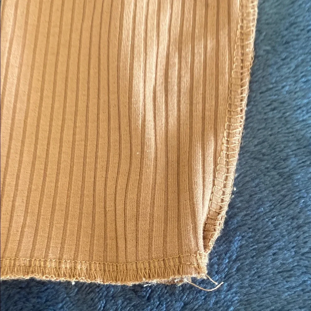 Gilded Intent Ribbed Knit Top - Picture 5 of 5